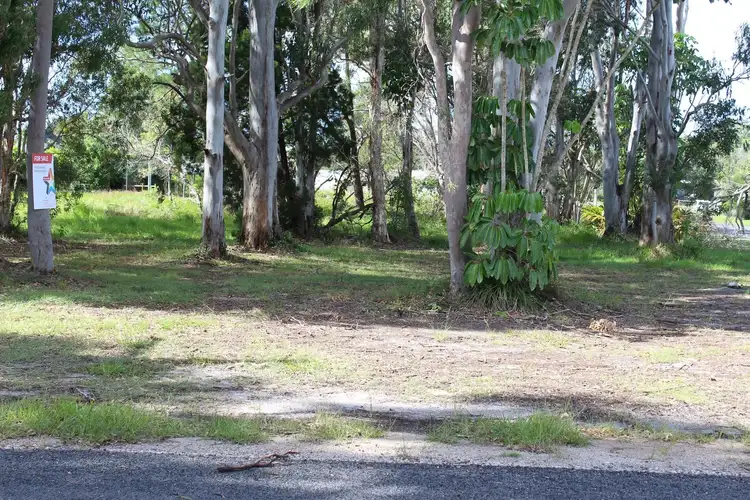 37 Hamilton Parade, Macleay Island QLD 4184