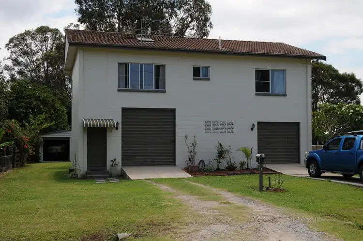1 Dalley  Street, Palmers Island NSW 2463
