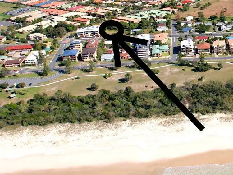 Second view of Homely townhouse listing, 1/28 Kingscliff Street, Kingscliff NSW 2487