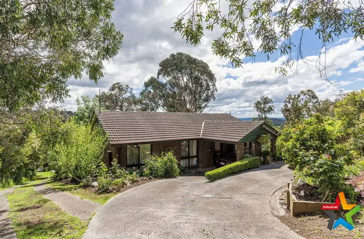 11 Commercial Road, Mount Evelyn VIC 3796