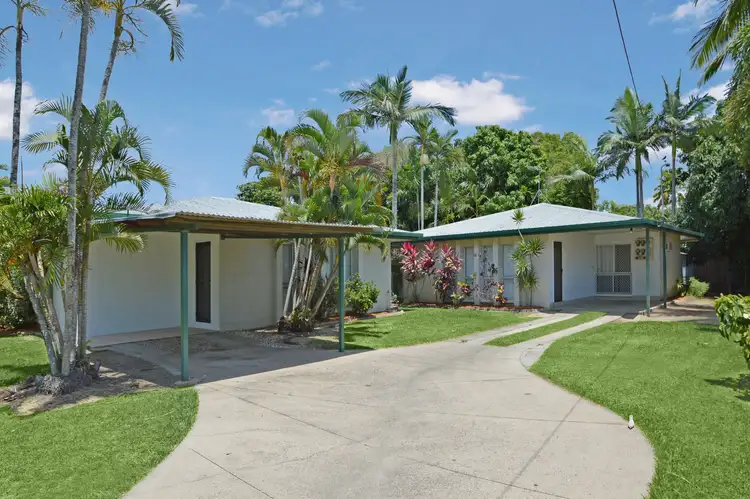 40 Madang Street, Trinity Beach QLD 4879