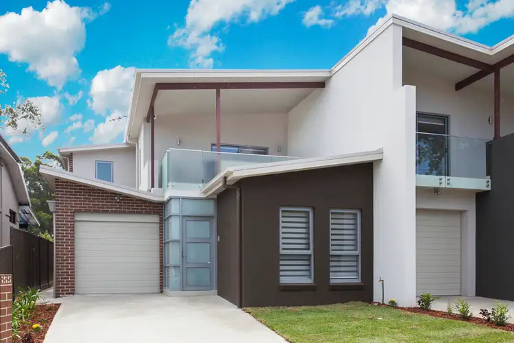 27 Austin Boulevard, Picnic Point NSW 2213