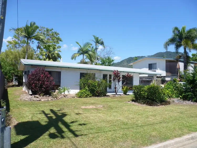 33 Armbrust Street, Manoora QLD 4870