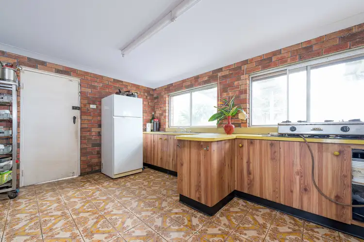 Sixth view of Homely house listing, 262 Northcliffe Drive, Lake Heights NSW 2502