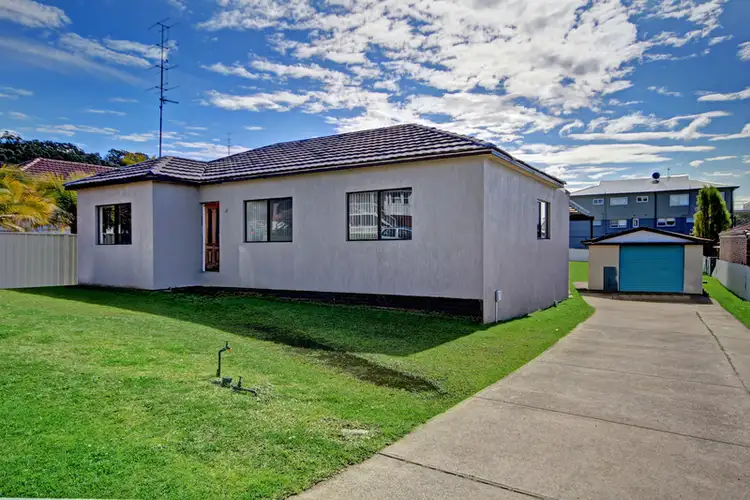 22 Heaslip Street, Coniston NSW 2500