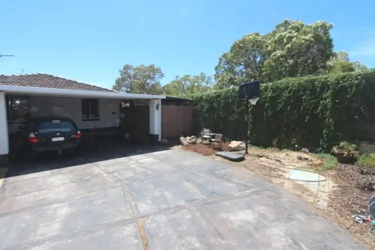 9 Dunster Road, Innaloo WA 6018