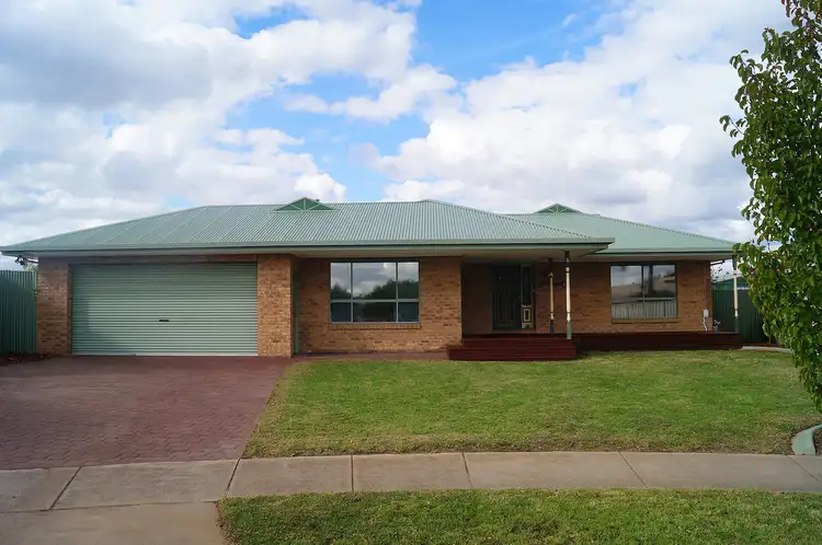 8 Sunrise Court, Shepparton VIC 3630