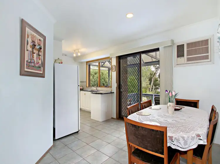Fifth view of Homely house listing, 6 Patterdale Court, Croydon Hills VIC 3136