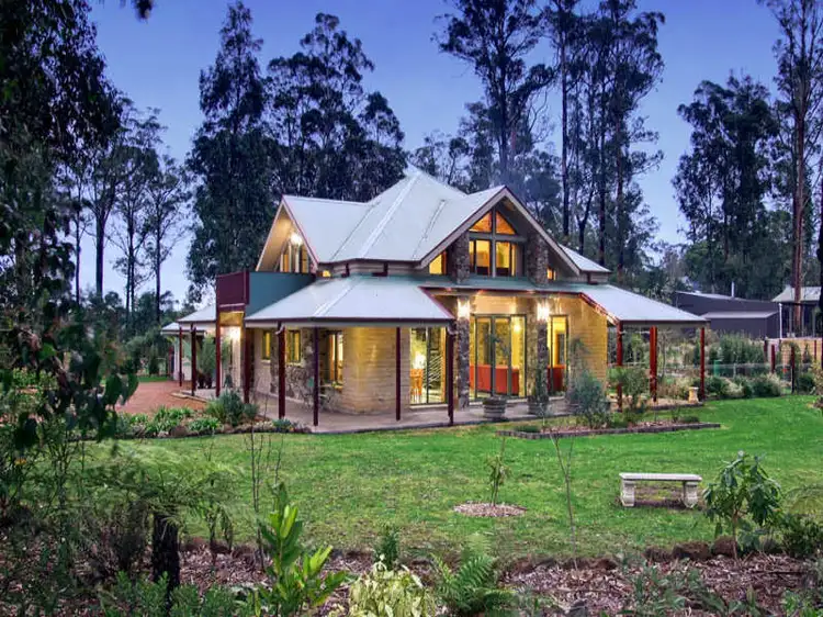 5 The Ridge, Kinglake VIC 3763