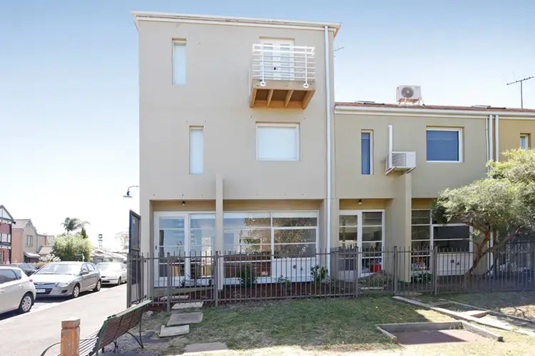 46 Maloney Street, Kensington VIC 3031