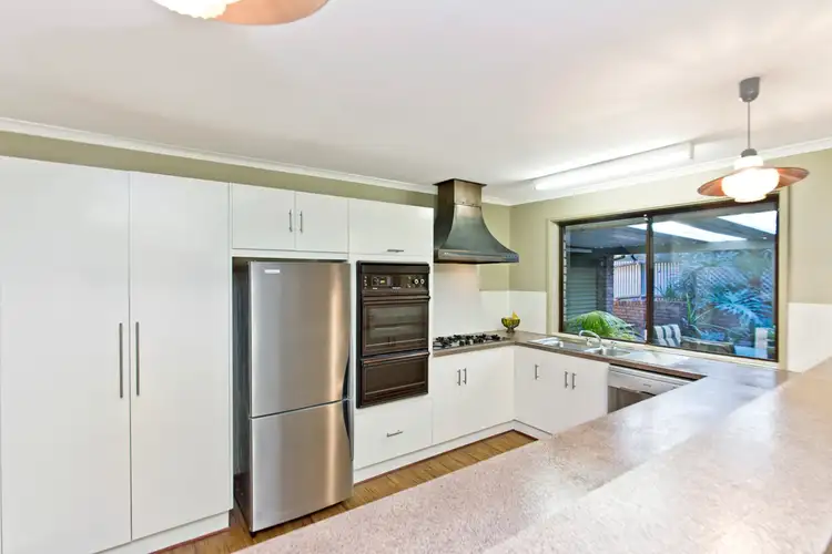 Fifth view of Homely house listing, 6 Bell Court, Valley View SA 5093