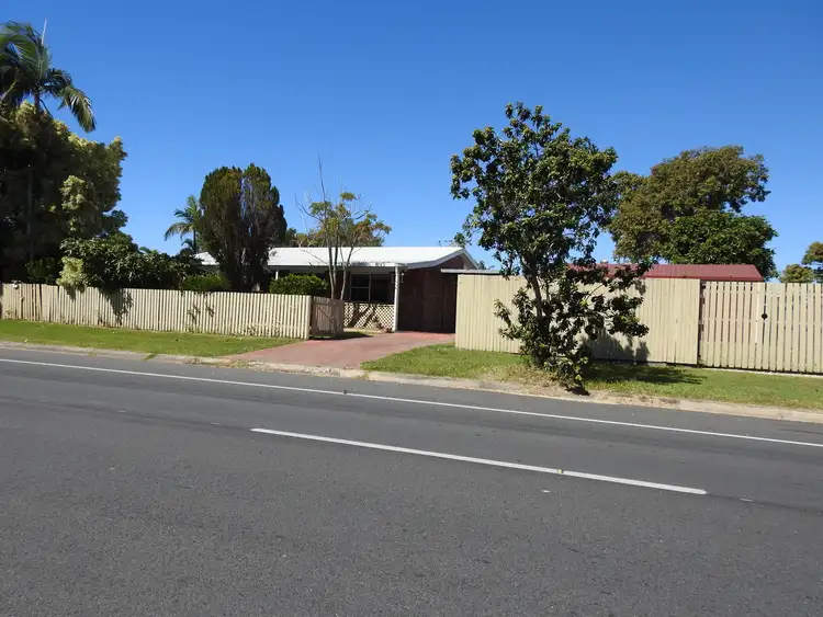 Second view of Homely house listing, 4 Mansfield Drive, Beaconsfield QLD 4740