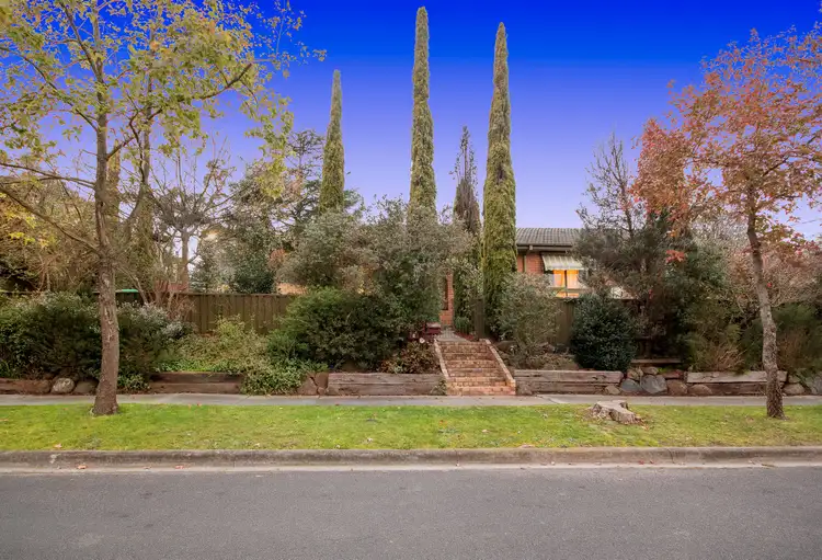 5 Highland Crescent, Mooroolbark VIC 3138