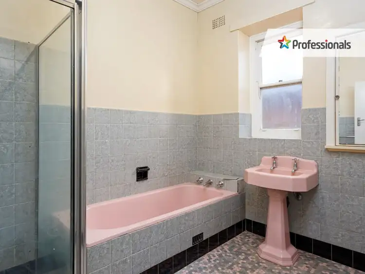 Fourth view of Homely house listing, 39 Trevor Street, Turvey Park NSW 2650