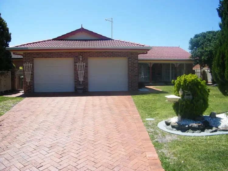 15 Friendship Key, Forster NSW 2428
