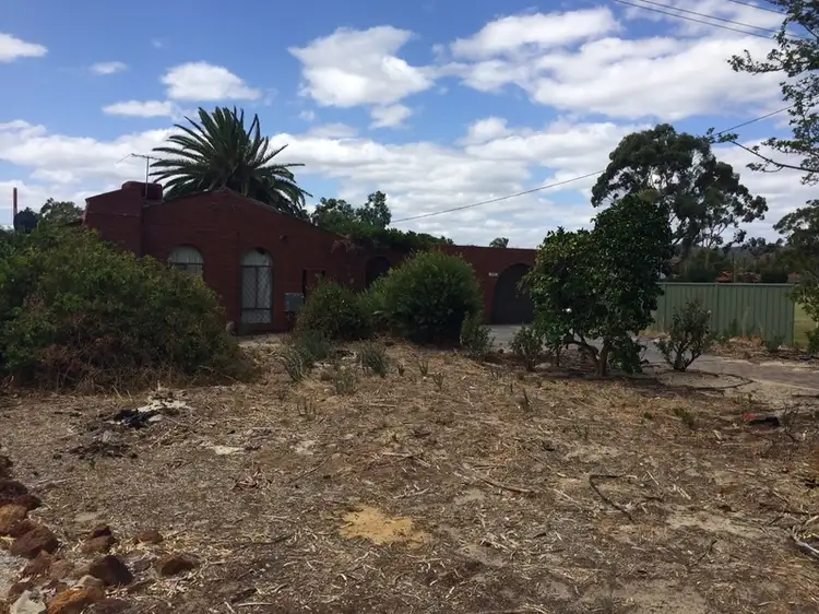 35 Linden Way, Forrestfield WA 6058