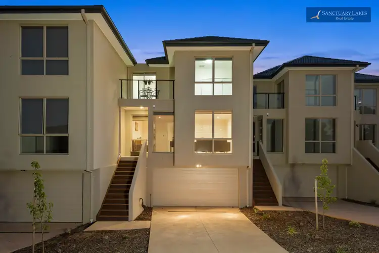 3/1-9 Eagleview Place, Sanctuary Lakes VIC 3030