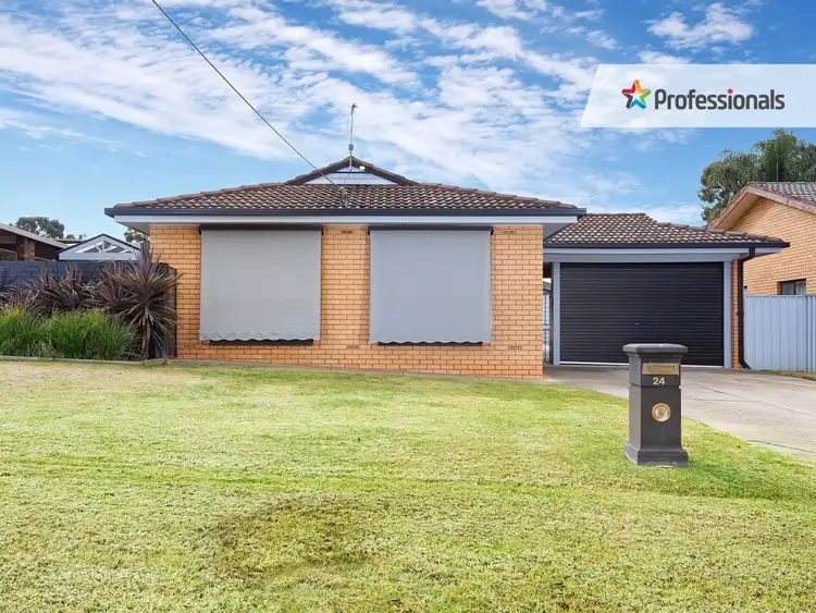 Main view of Homely house listing, 24 Merinda Crescent, Kooringal NSW 2650