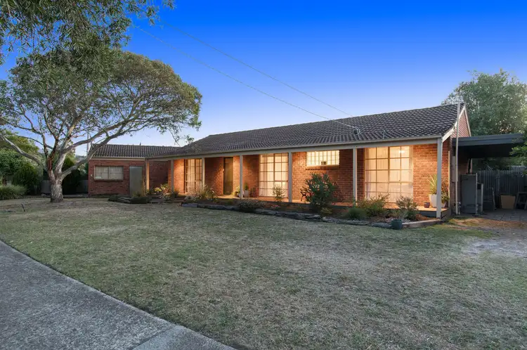 11 Tolhurst Avenue, Boronia VIC 3155