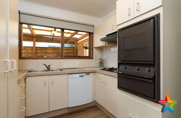 Fifth view of Homely unit listing, 2/17 Emerald Street, Ringwood VIC 3134