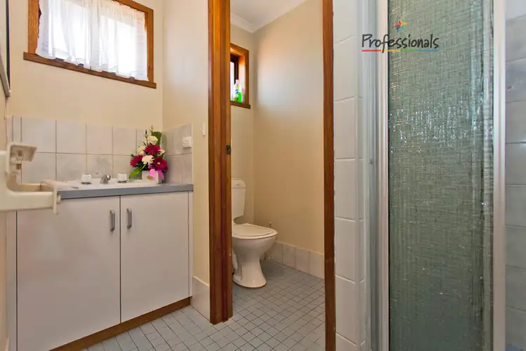 Sixth view of Homely house listing, 4/733 Lavis Street, East Albury NSW 2640