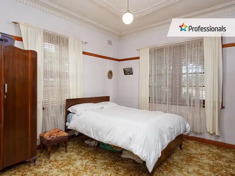 Fifth view of Homely house listing, 52 Grandveiw Avenue, Turvey Park NSW 2650