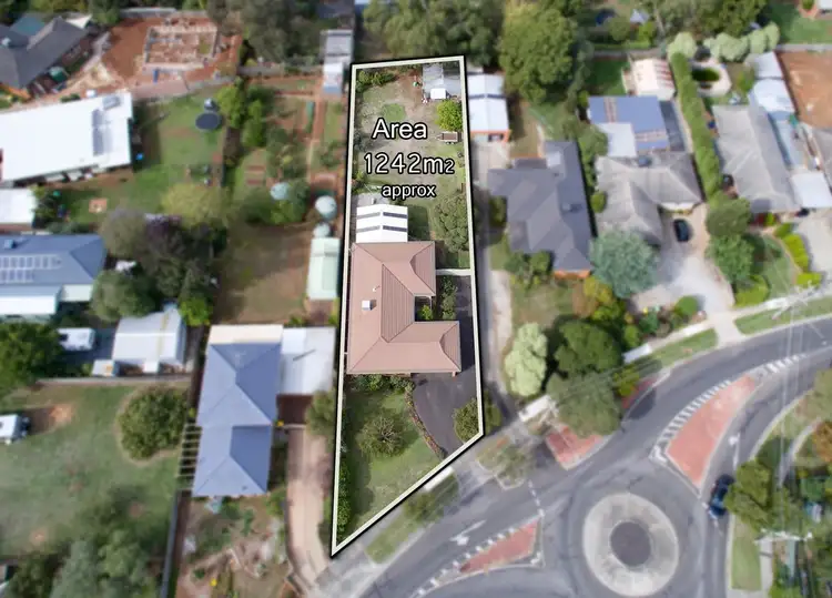 Second view of Homely house listing, 146 Hayrick Lane, Mooroolbark VIC 3138