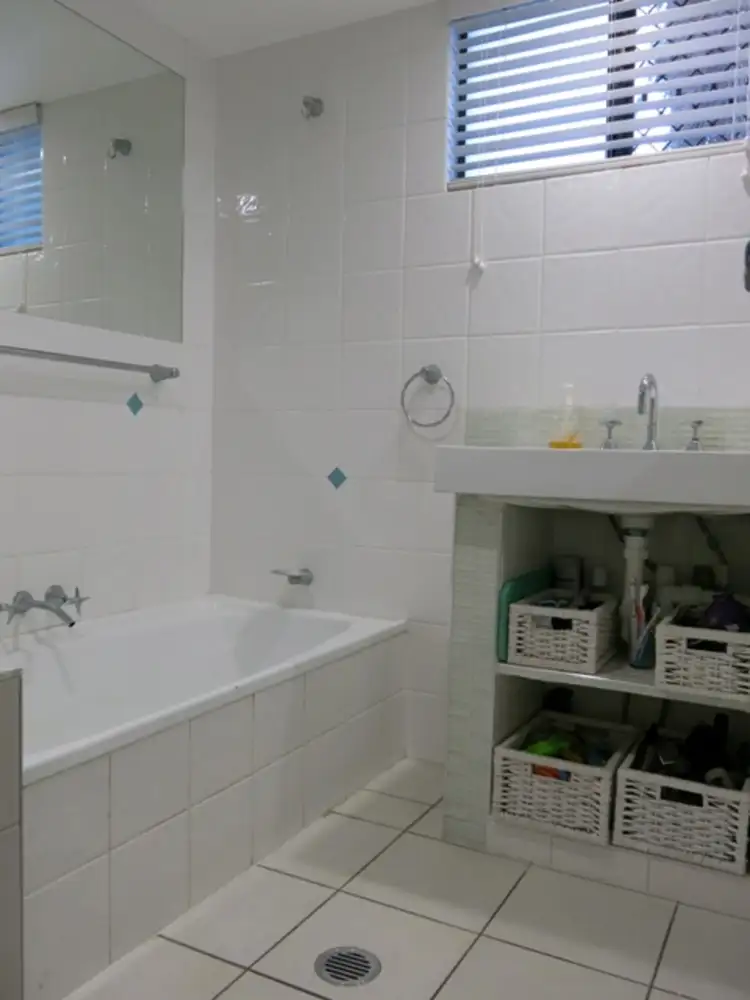 Sixth view of Homely unit listing, 1/16 Rosewood Avenue, Broadbeach QLD 4218