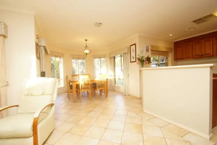 Fifth view of Homely house listing, 5 Omeo Court, Kialla VIC 3631