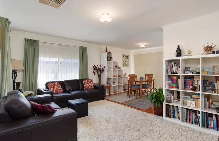 Main view of Homely unit listing, 2/451 Dorset Road, Croydon VIC 3136
