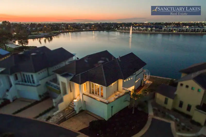 Main view of Homely townhouse listing, 7/7 Beachcomber Place, Sanctuary Lakes VIC 3030