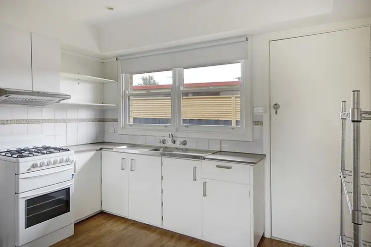 Fourth view of Homely unit listing, 4/40 Tahara Street, Hamlyn Heights VIC 3215