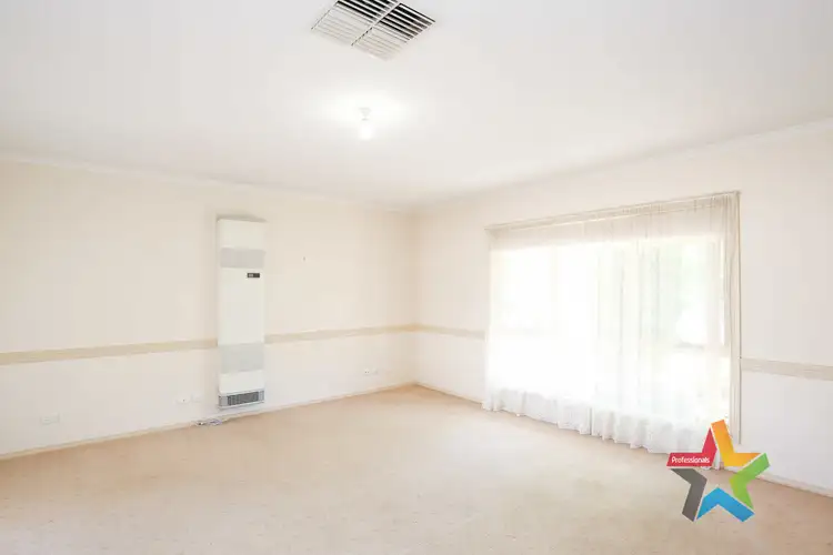 Second view of Homely house listing, 1 Peter Court, Mildura VIC 3500