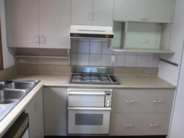 Fifth view of Homely house listing, 26 Heather Grove, Traralgon VIC 3844