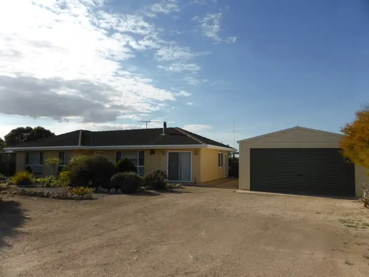 14 Third Street, Wool Bay SA 5575