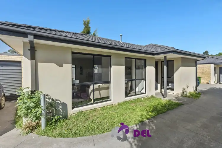 2/40 Liquidamber Street, Doveton VIC 3177