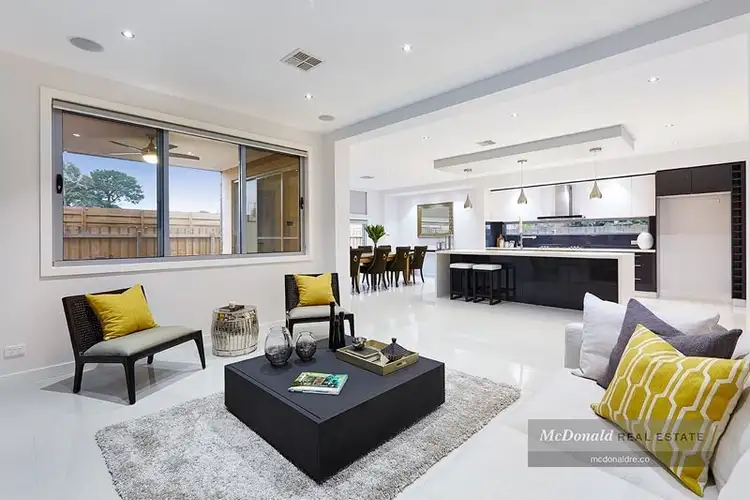 Fifth view of Homely house listing, 2 Orlando Crescent, Keysborough VIC 3173