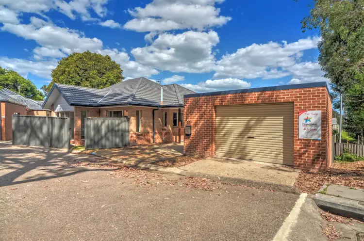 27/33 Lynburn Avenue, Bomaderry NSW 2541