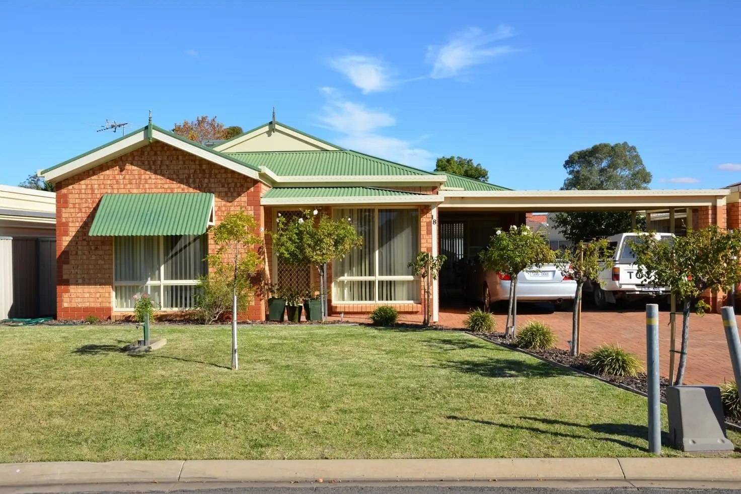 Main view of Homely townhouse listing, 18 Curran Close, Mildura VIC 3500