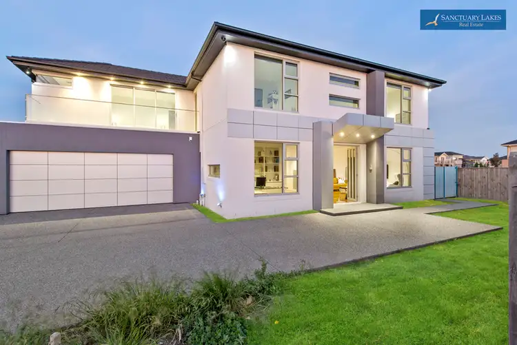 6 Sundowner Place, Sanctuary Lakes VIC 3030