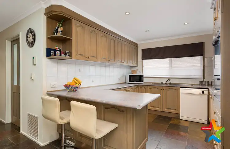 Fourth view of Homely house listing, 6 Blaxland Court, Mooroolbark VIC 3138