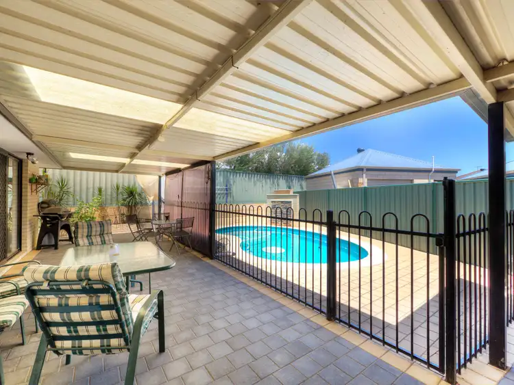 20 Thirlmere Way, High Wycombe WA 6057
