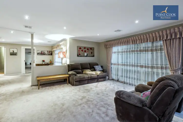 Second view of Homely house listing, 7 Bowood Court, Seabrook VIC 3028