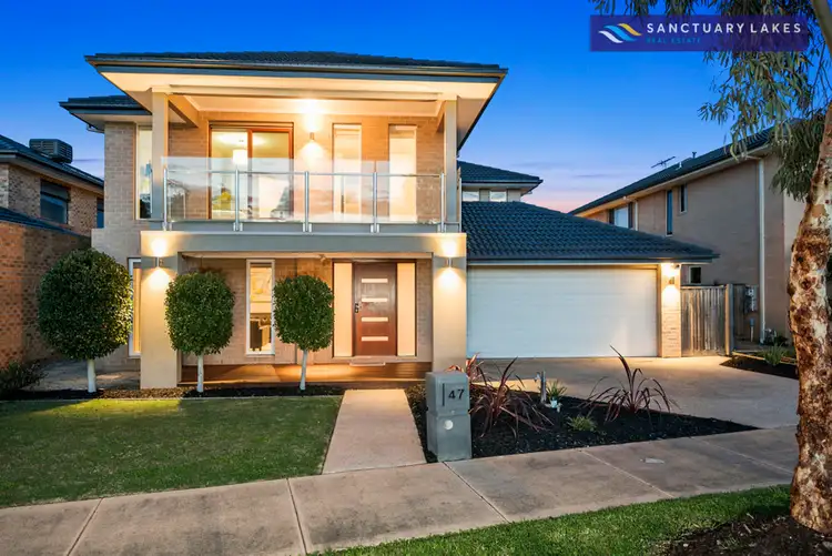 47 Monterey Bay Drive, Sanctuary Lakes VIC 3030