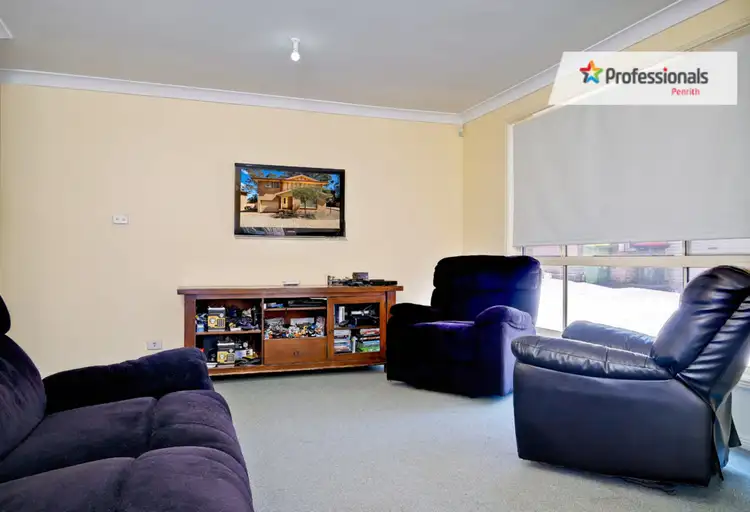 Fourth view of Homely townhouse listing, 2/73-74 Park Avenue, Kingswood NSW 2747