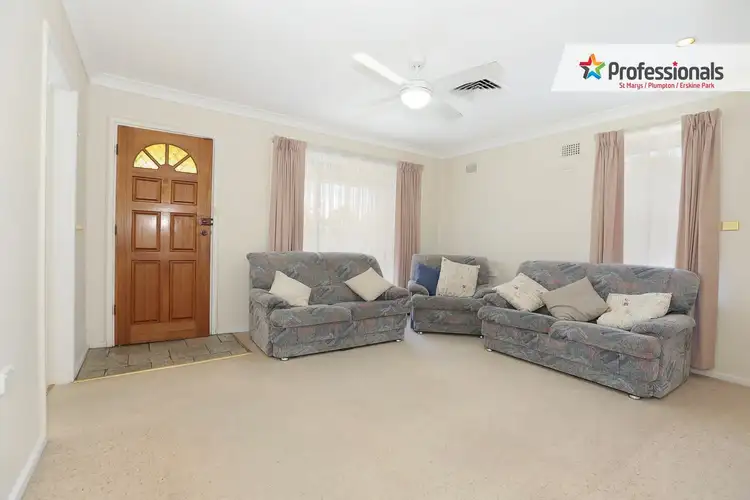 Second view of Homely house listing, 8 Tasman Avenue, Lethbridge Park NSW 2770