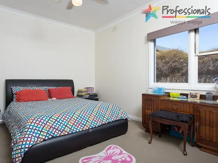 Sixth view of Homely house listing, 21 Dalkeith Avenue, Wagga Wagga NSW 2650