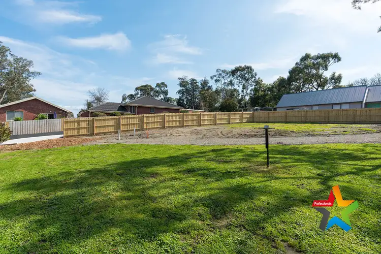 5b Fernhill Road, Mount Evelyn VIC 3796
