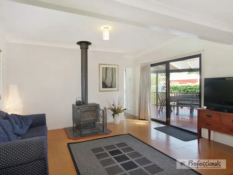 Sixth view of Homely house listing, 10 Joan Place, Armidale NSW 2350