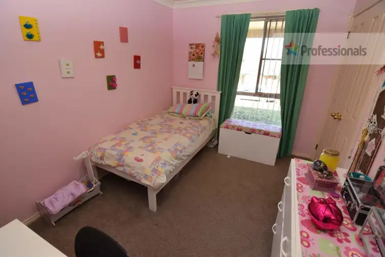 Seventh view of Homely house listing, 32 Freestone Way, Bathurst NSW 2795